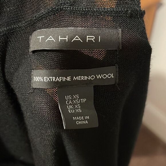 Black sleeveless sweater. Size XS - Picture 4 of 4